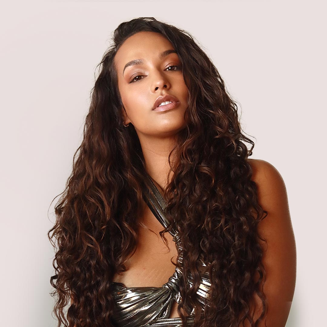 4 Hairstyles with Curly Clip In Extensions  Cliphair UK