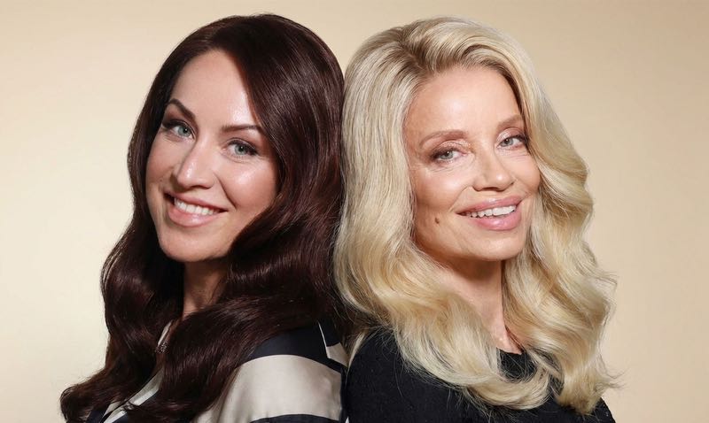 Toppers hair extensions - Crown volume and coverage