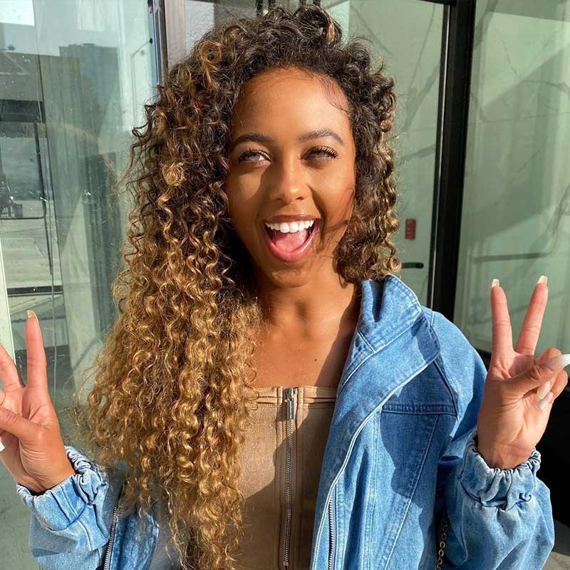 Alektra Sullivan Curly Hair Model