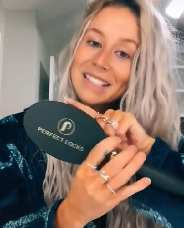 brush for hair extensions - video preview